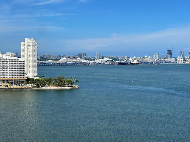 Apartment for sale in Miami, Florida