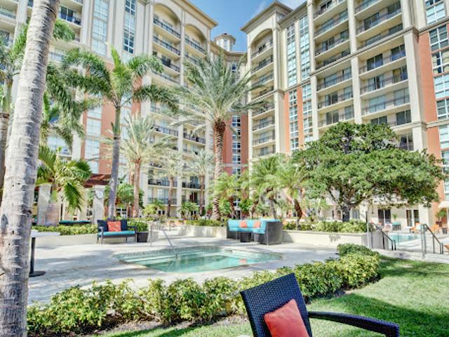 Apartment for sale in West Palm Beach, Florida