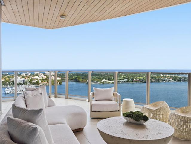 Apartment for sale in West Palm Beach, Florida