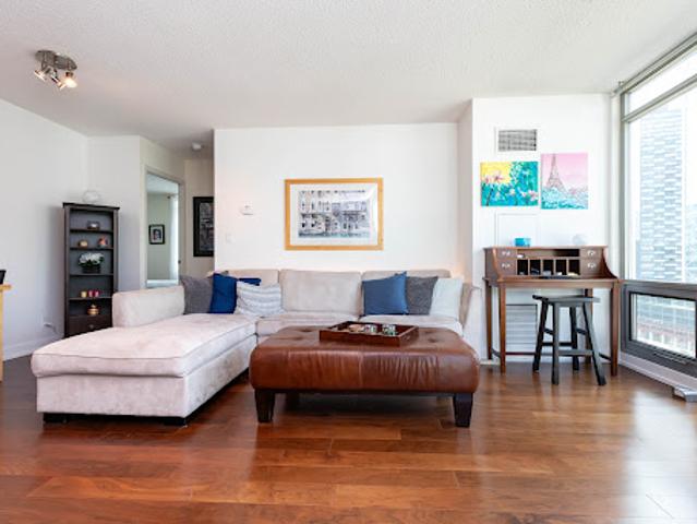 Apartment for sale in Woburn, Ontario