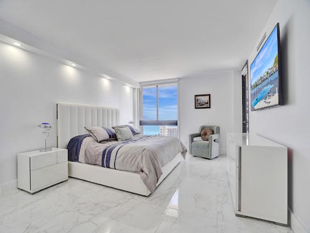 Apartment for sale in Hollywood Apartment for sale in Hollywood