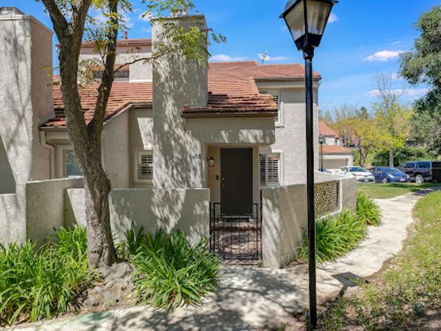 Apartment for sale in Westlake Village, California