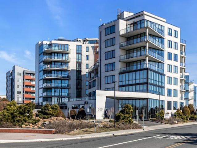 Apartment for sale in Monmouth, New Jersey