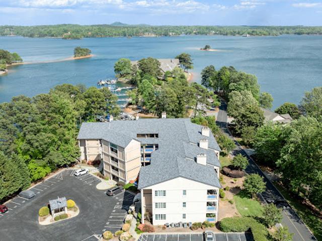 Apartment for sale in Salem, South Carolina