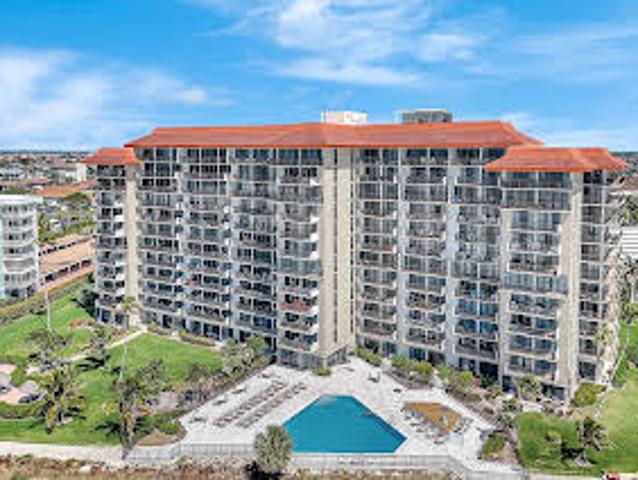 Apartment for sale in Marco Island