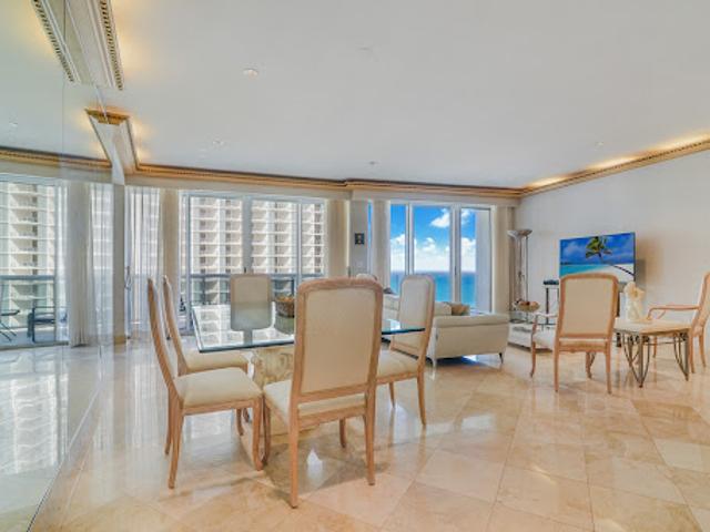 Apartment for sale in Bal Harbour, Florida