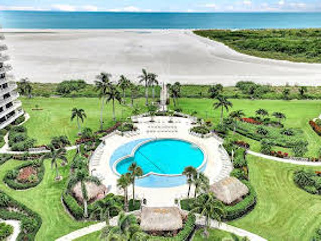 Apartment for sale in Marco Island