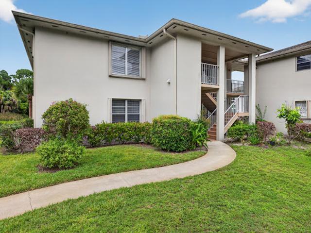 Apartment for sale in Port Saint Lucie, Florida
