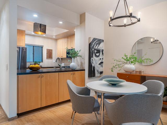 Apartment for sale in Los Angeles
