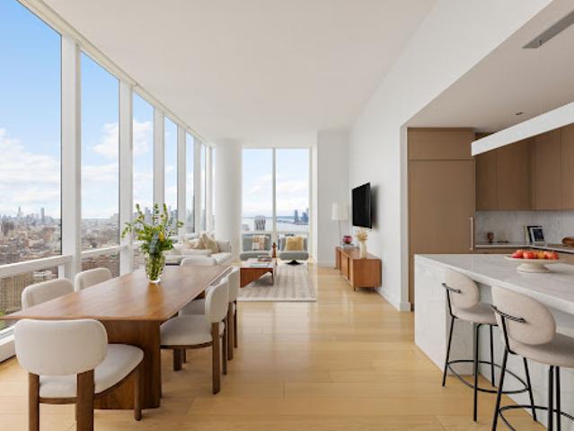 Apartment for sale in Arverne, New York