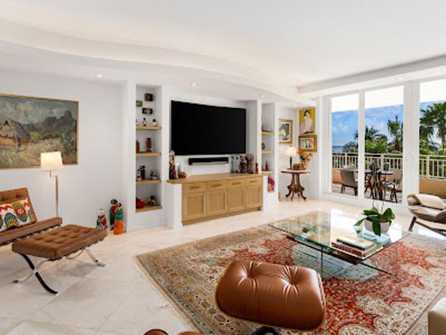 Apartment for sale in Key Biscayne, Florida