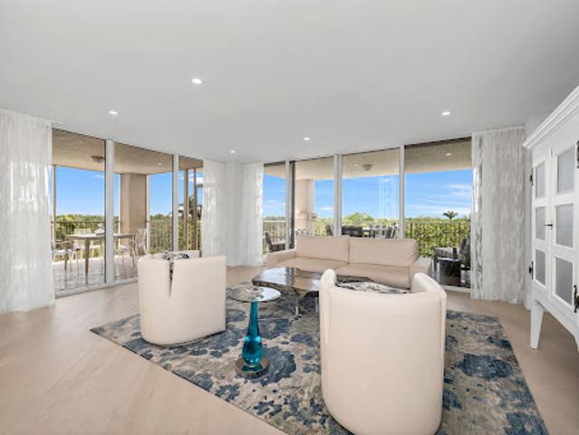 Apartment for sale in Naples, Florida