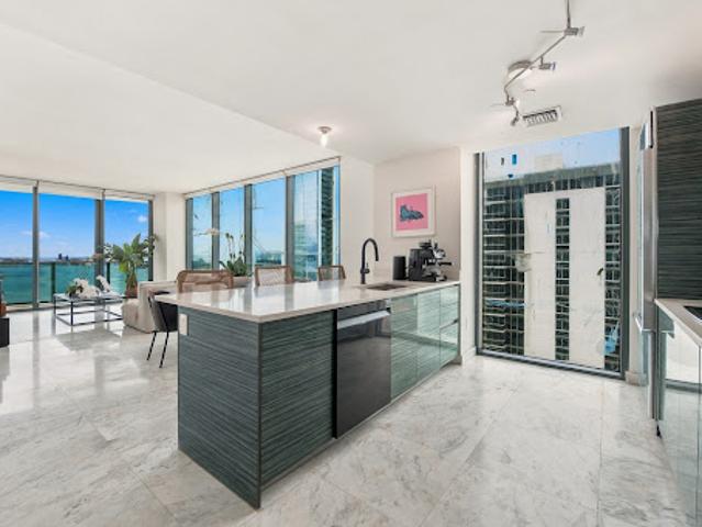Apartment for sale in Miami, Miami-Dade County
