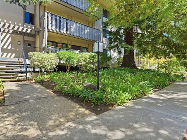 Apartment for sale in Los Altos, Santa Clara County