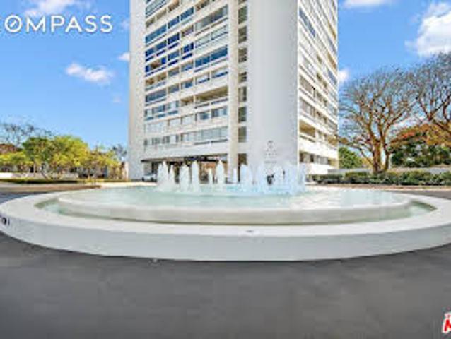 Apartment for sale in Los Angeles