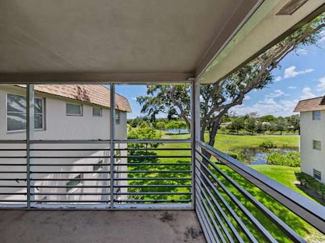 Apartment for sale in Davie, Florida