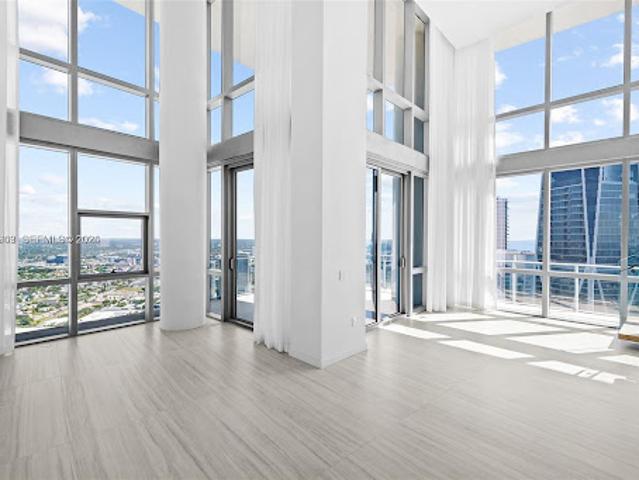 Apartment for sale in Miami, Florida