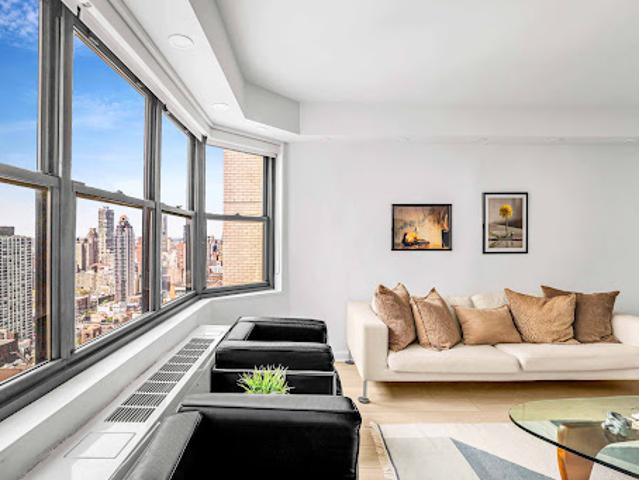 Apartment for sale in Arverne, New York