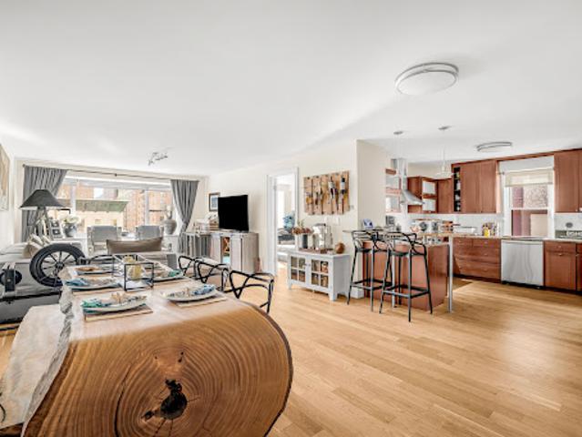 Apartment for sale in Arverne, New York