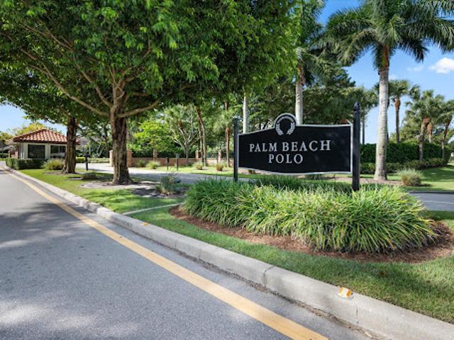 Apartment for sale in Wellington, Florida