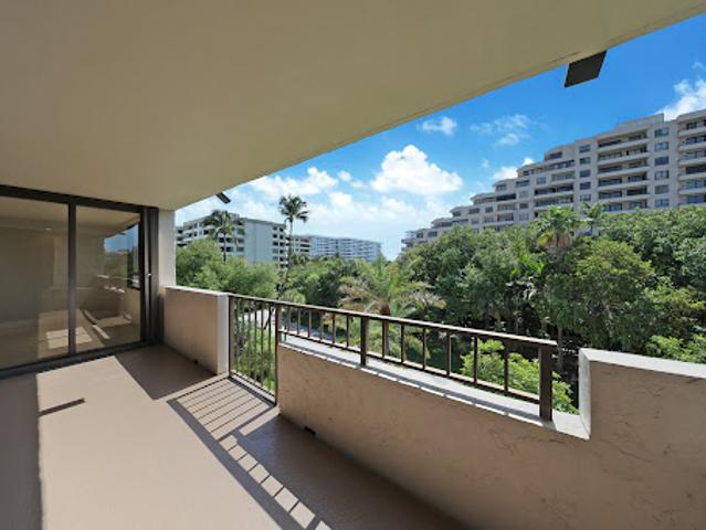 Apartment for rent in Key Biscayne, Florida
