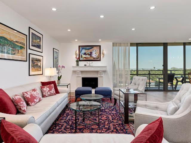 Apartment for sale in Beverly Hills