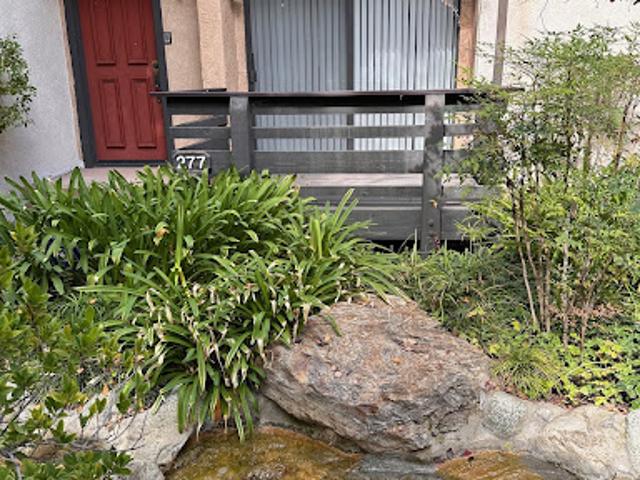 Apartment for sale in Woodland Hills, California