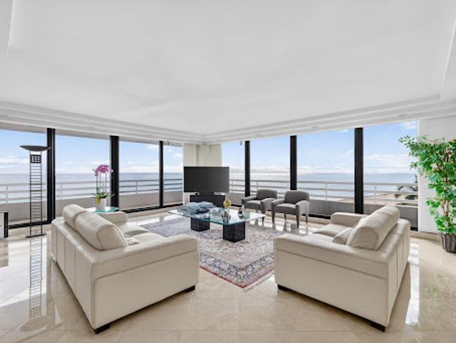 Apartment for sale in Boca Raton, Florida