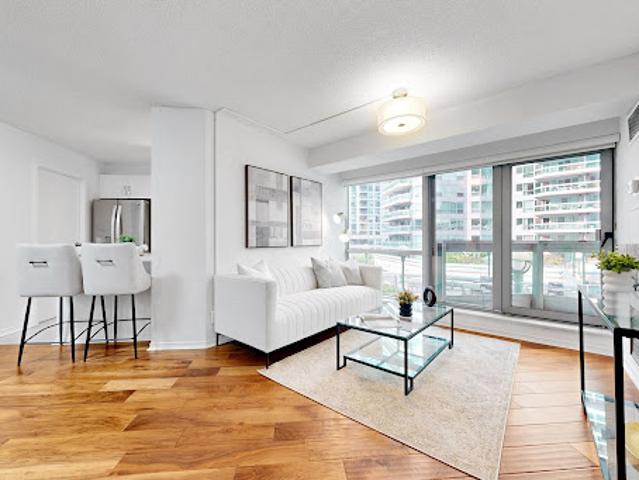 Apartment for sale in Woburn, Ontario