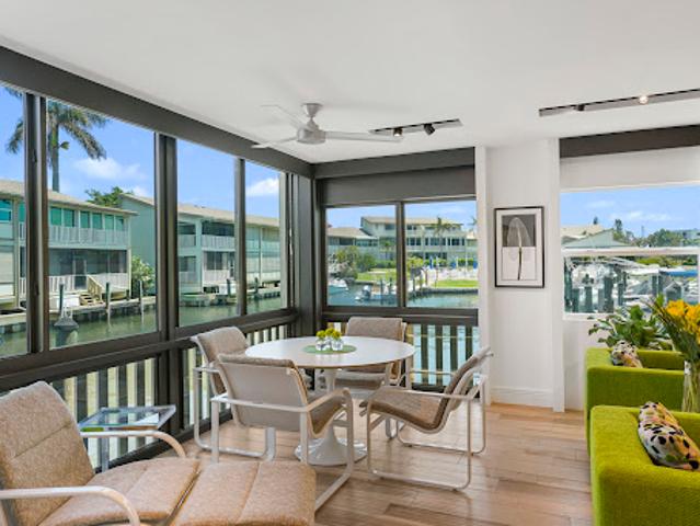 Apartment for sale in Stuart, Florida