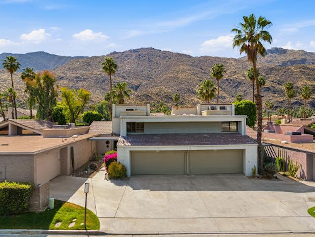 Apartment for sale in Palm Springs, California