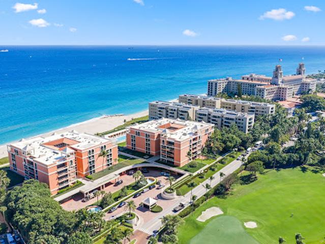 Apartment for sale in Palm Beach, Florida