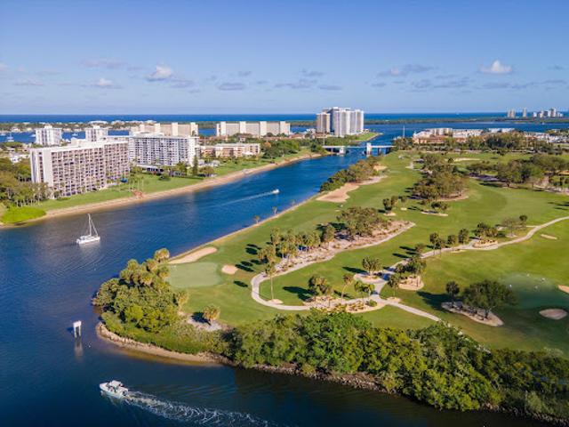Apartment for sale in North Palm Beach, Florida