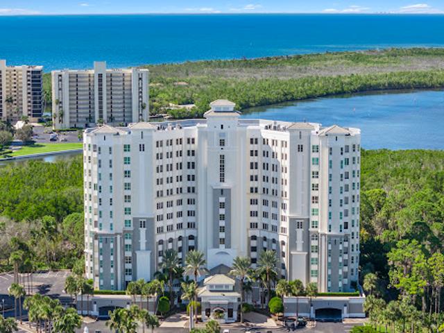 Apartment for sale in Naples, Florida