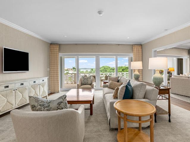 Apartment for sale in Palm Beach, Florida