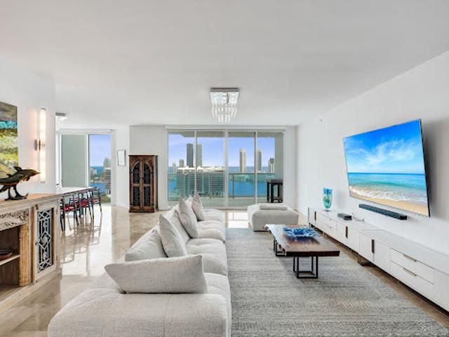 Apartment for sale in Aventura, Florida