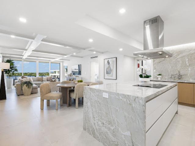 Apartment for sale in Palm Beach, Palm Beach County