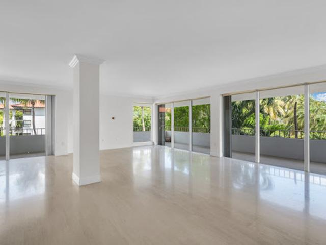 Apartment for sale in Key Biscayne, Florida