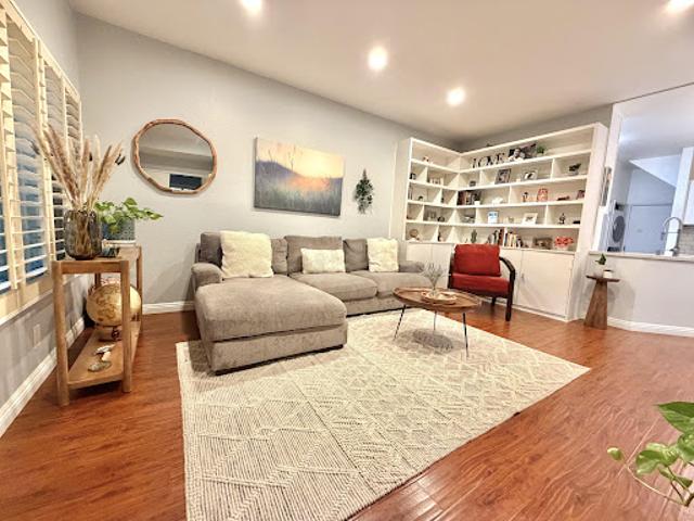Apartment for sale in Newbury Park, California