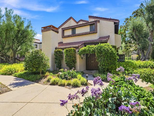 Apartment for sale in Canoga Park, California