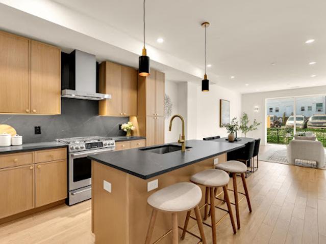 Apartment for sale in Washington, Washington DC
