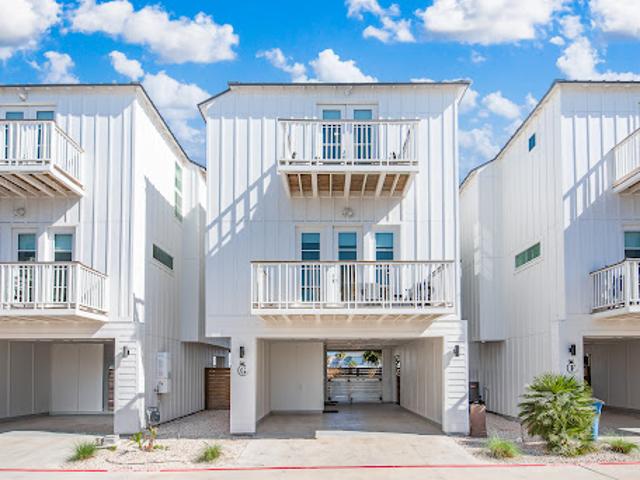 Apartment for sale in Port Aransas, Texas