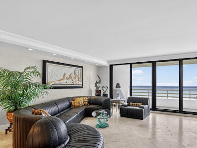 Apartment for sale in Boca Raton, Florida