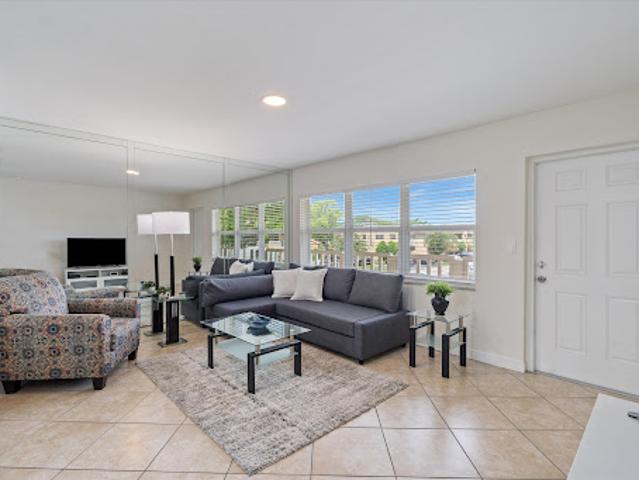 Apartment for sale in Sunrise, Florida