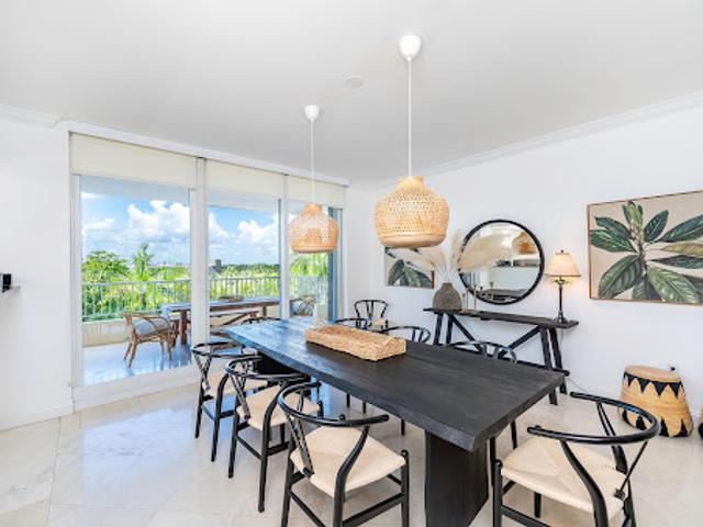 Apartment for rent in Key Biscayne, Florida