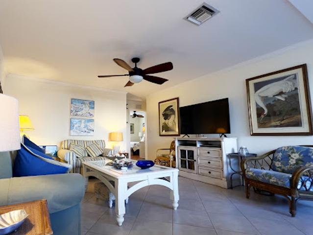 Apartment for sale in Jensen Beach, Florida