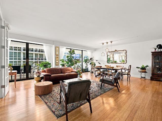 Apartment for sale in Bal Harbour, Florida