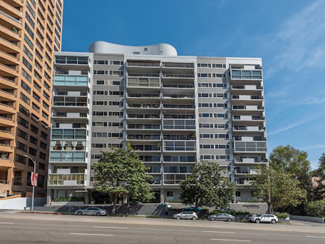 Apartment for sale in Los Angeles Apartment for sale in Los Angeles