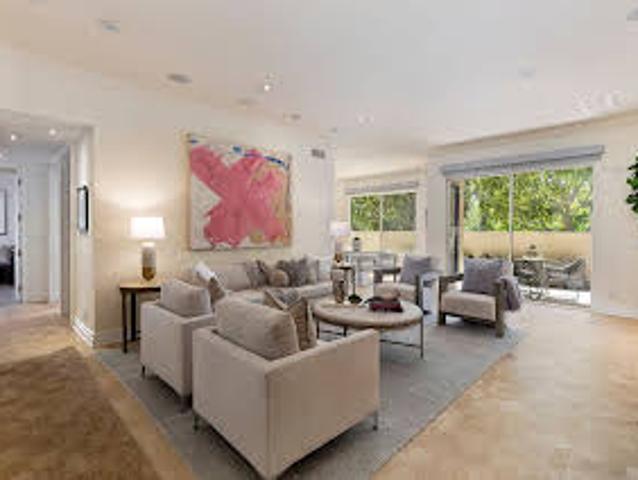 Apartment for sale in Los Angeles