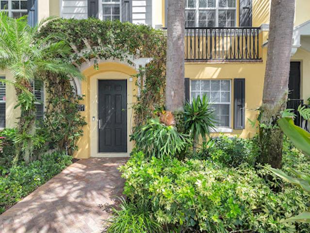 Apartment for sale in West Palm Beach, Florida